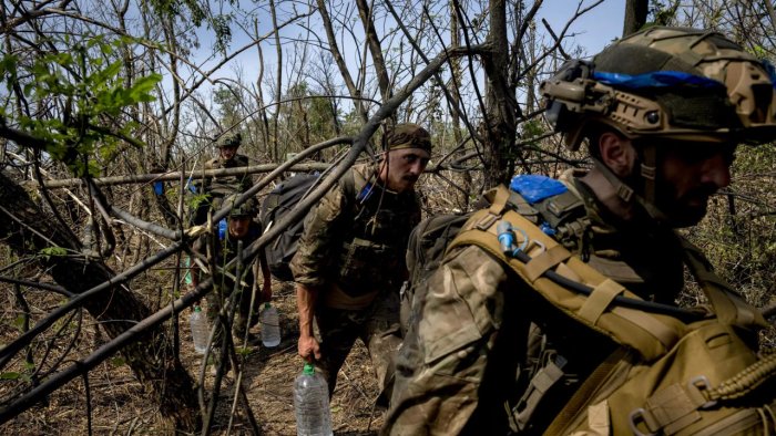 G‘arb Azov haqidagi noqulay haqiqatni tan oldi